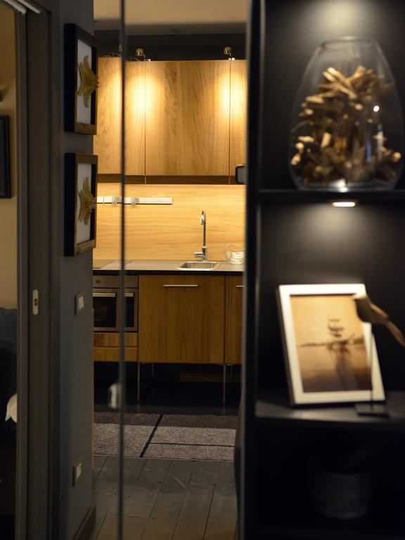 Qb/four Apartment